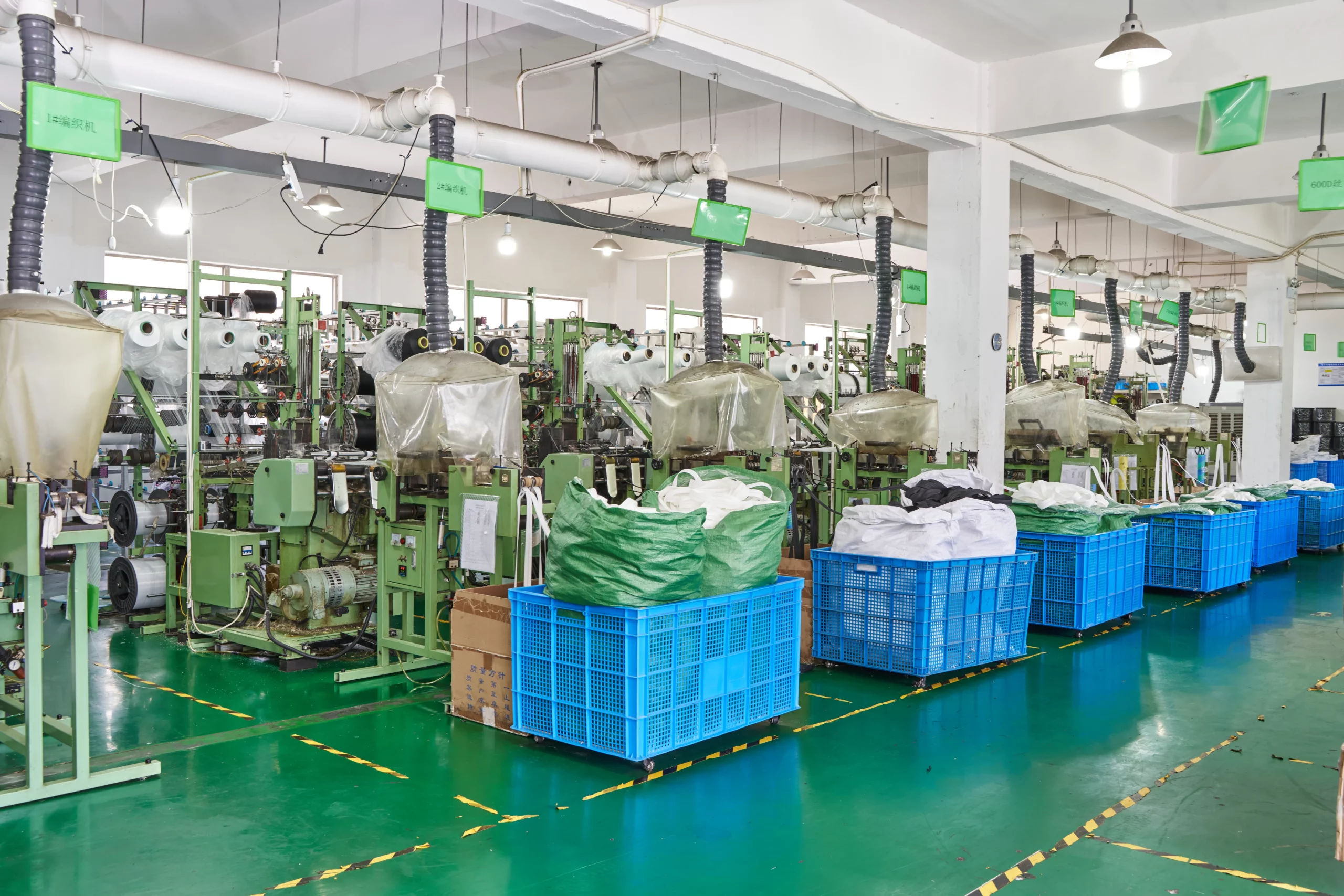 Custom Zipper Manufacturing and ZIZIP'
                style=