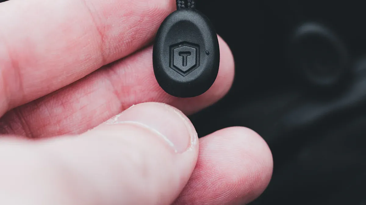 How to Test Airtight Zippers: IPX7, EN ISO 12402 and Other Key Standards Explained