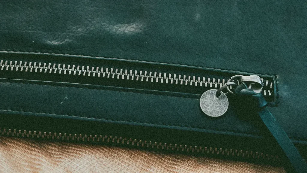 How to Maintain and Prolong the Life of Your Waterproof Zippers on Outdoor Apparel