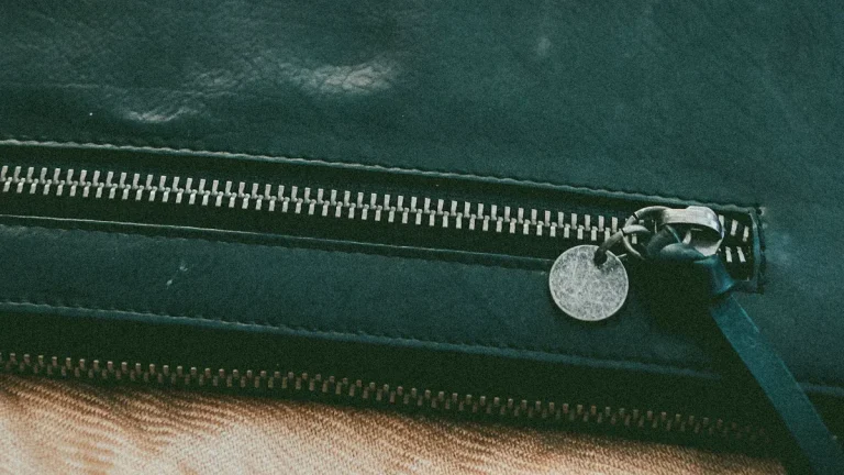 How to Maintain and Prolong the Life of Your Waterproof Zippers on Outdoor Apparel