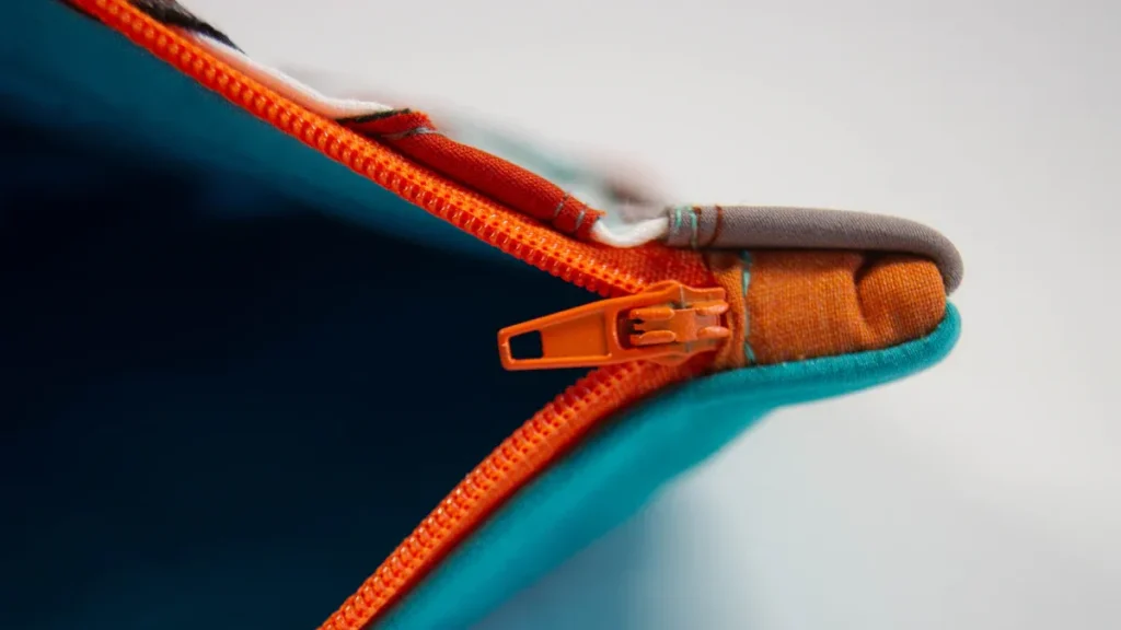 Beyond Unit Price:Calculate the TCO of ZIZIP'
                style=