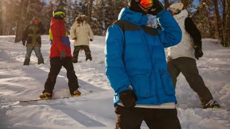 How to Design Waterproof Zipper Paths in Outdoor Jackets (with Examples from Shell Jackets & Softshells)