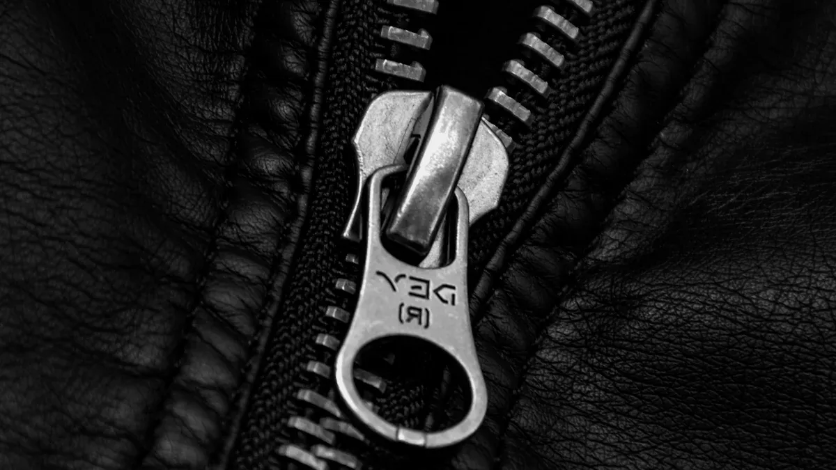 Key Design Principles for Waterproof Zips