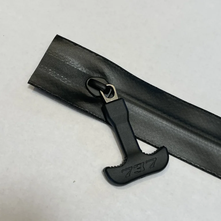 Choosing Between IPX5, IPX7 and IPX8 for Your Application: A Zipper Specification Guide